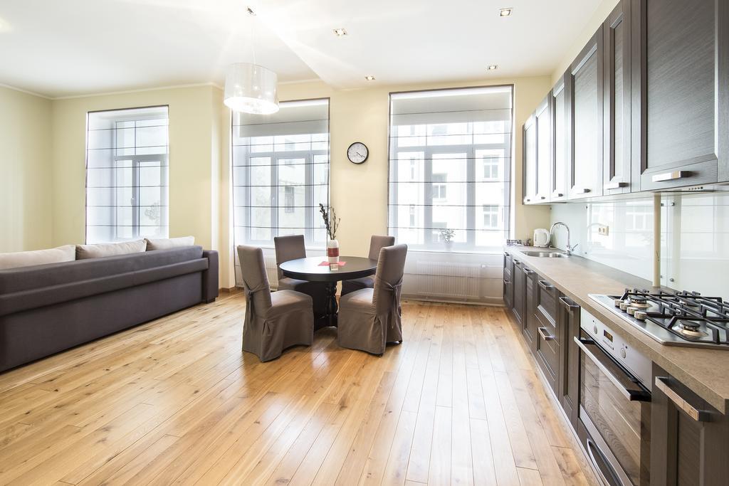 Riga Lux Apartments - Ernesta, Free Parking Екстер'єр фото
